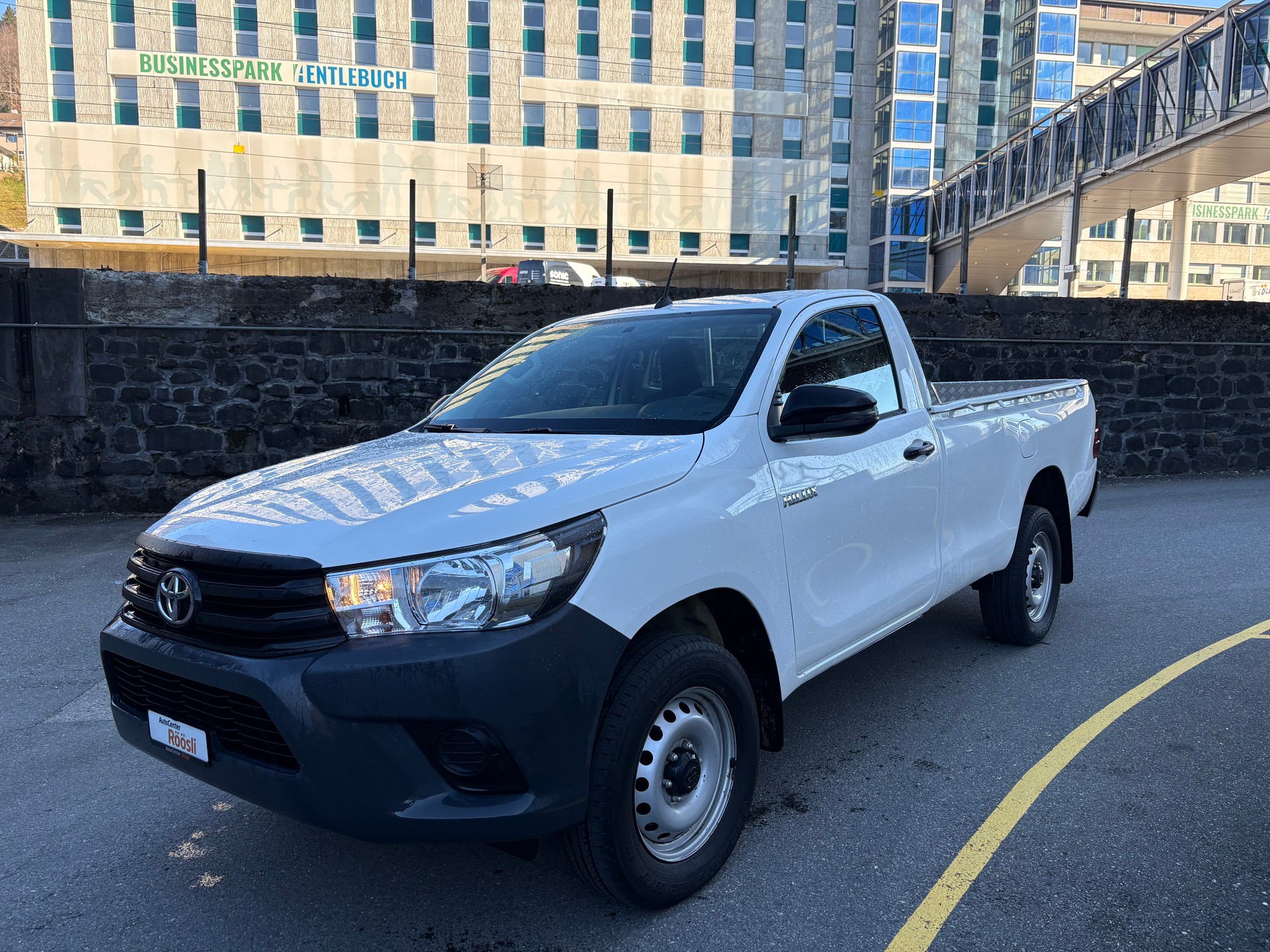 TOYOTA Hilux 2.4D-4D Single-Cab 4x4-image-0