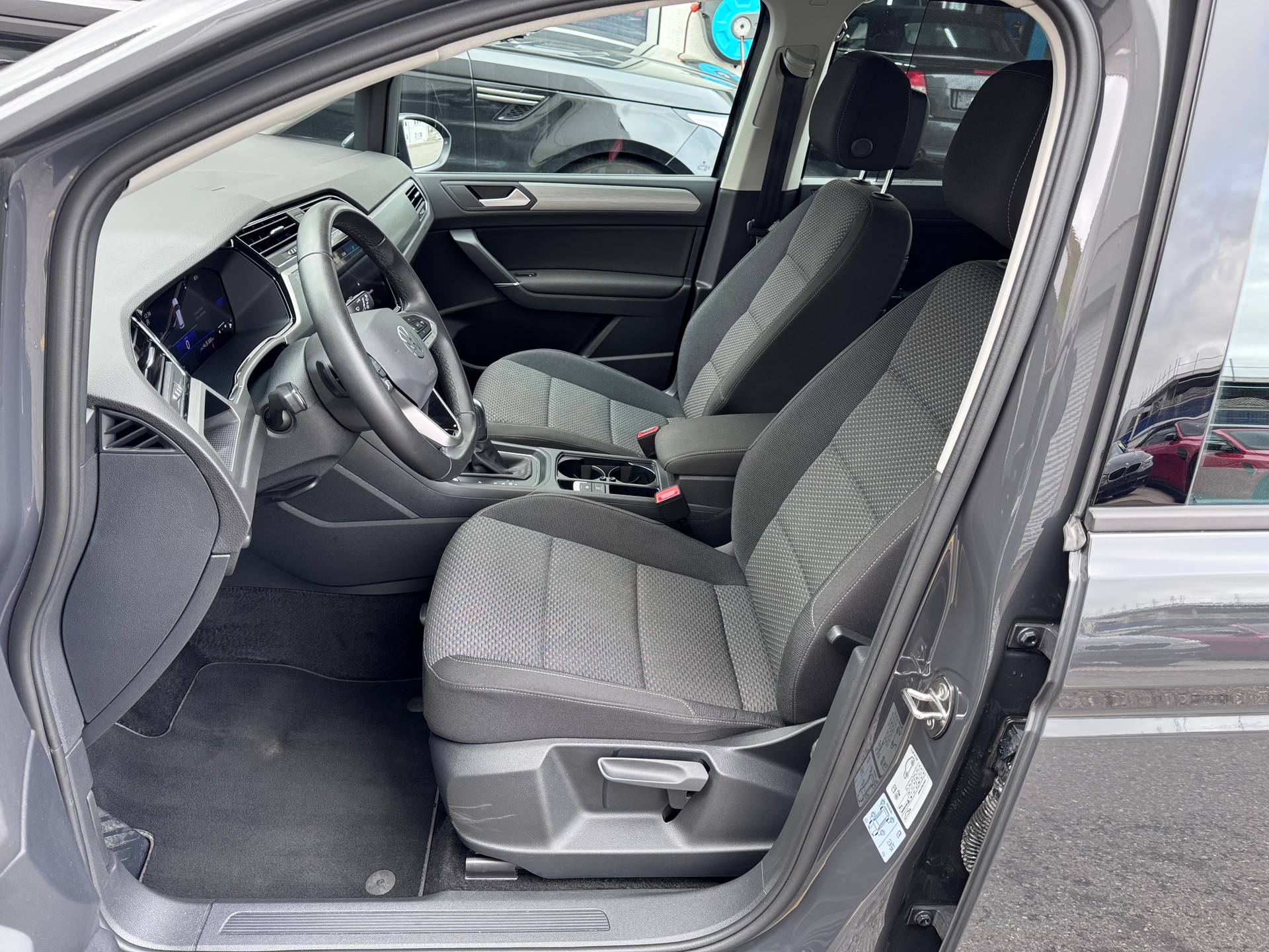 VW Touran 2.0 TDI BlueMotion Technology Comfortline DSG-image-7