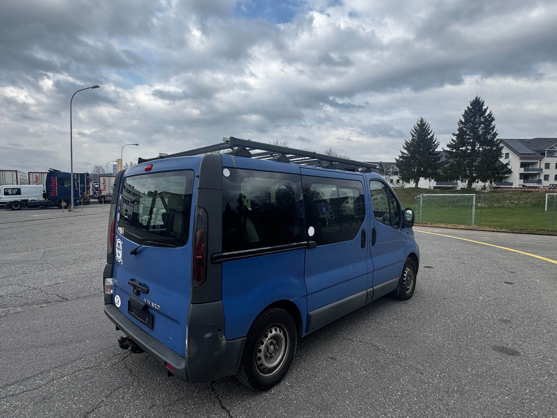OPEL Vivaro Life 2.5 CDTI 2.7t-image-6