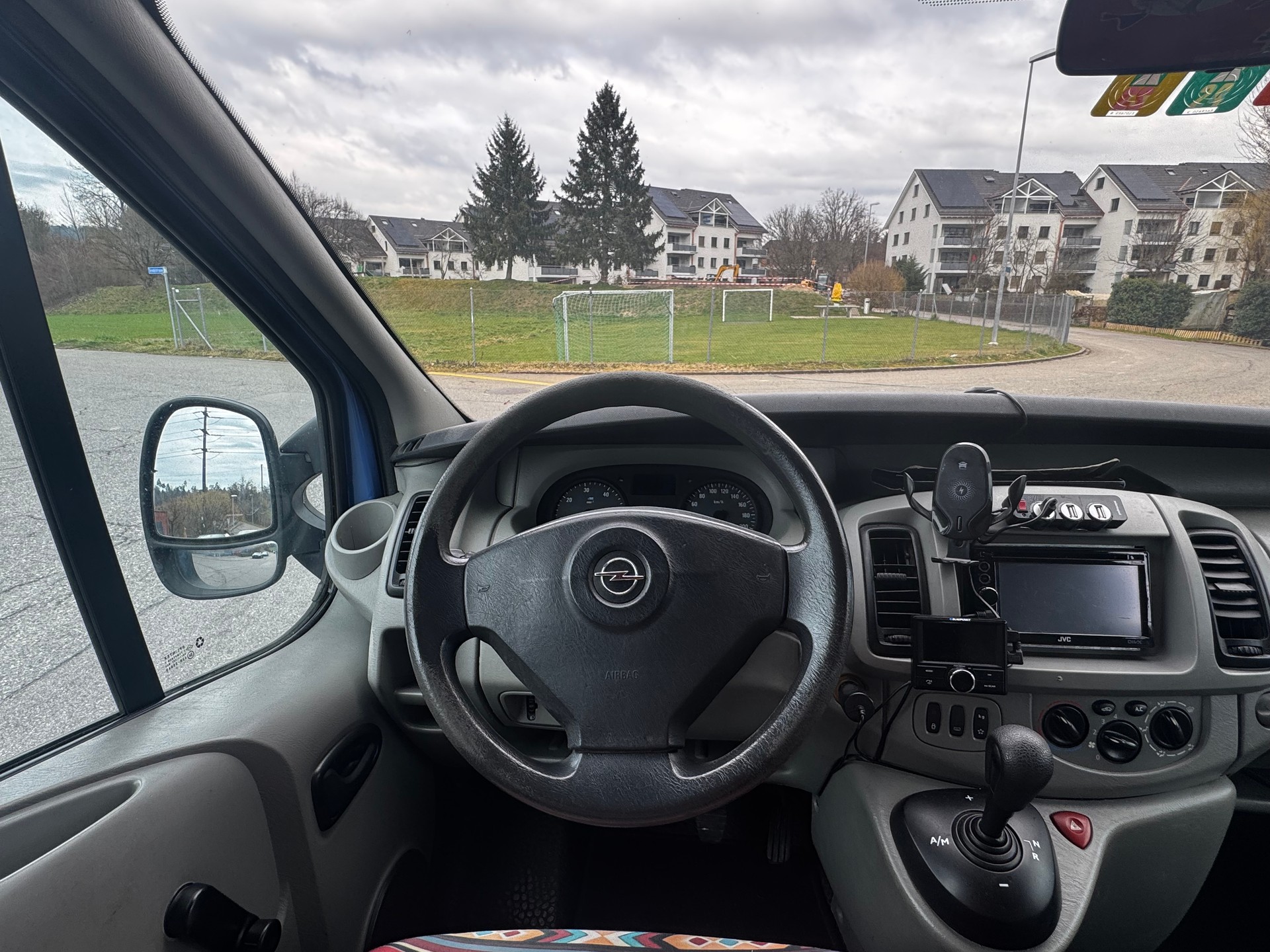 OPEL Vivaro Life 2.5 CDTI 2.7t-image-10