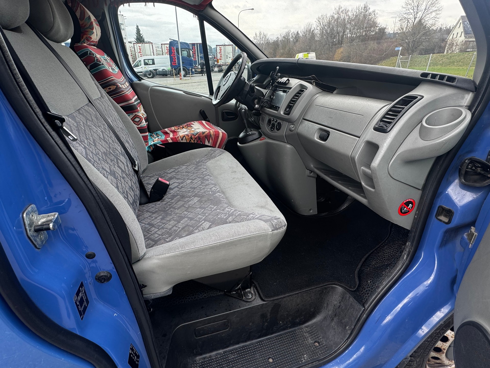 OPEL Vivaro Life 2.5 CDTI 2.7t-image-13