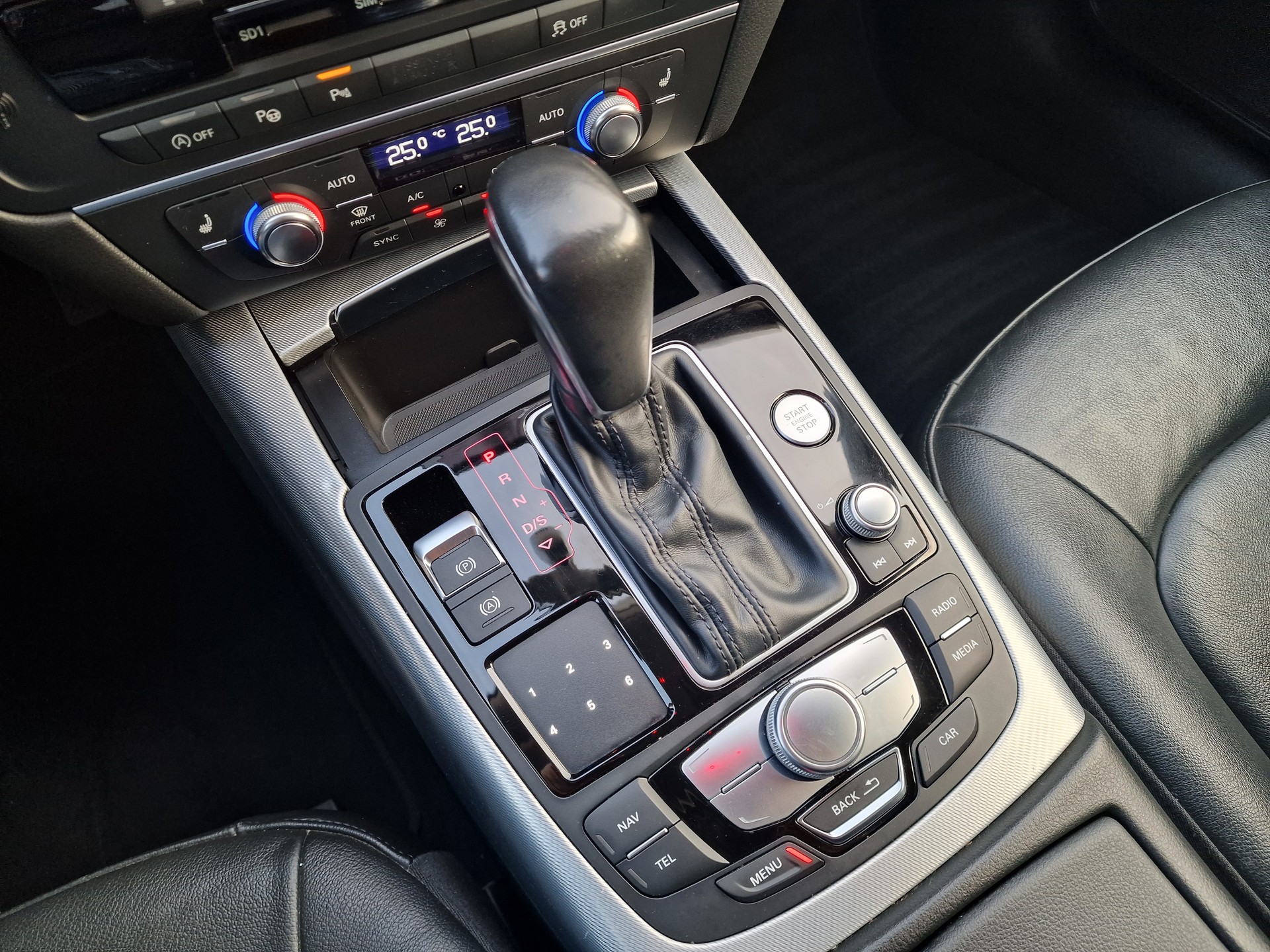 AUDI A6 Avant 2.0 TDI-image-25