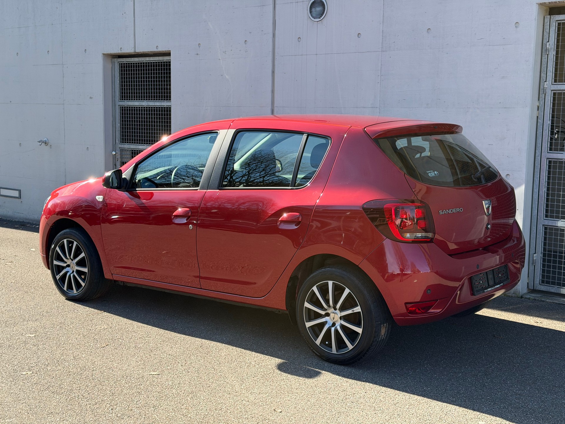 DACIA Sandero 1.0 Essential-image-4
