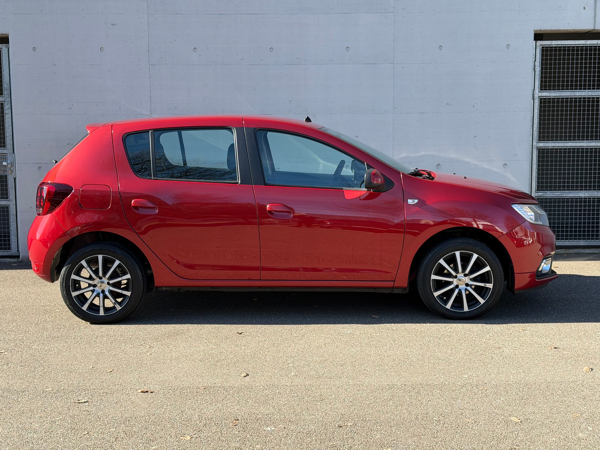 DACIA Sandero 1.0 Essential-image-3