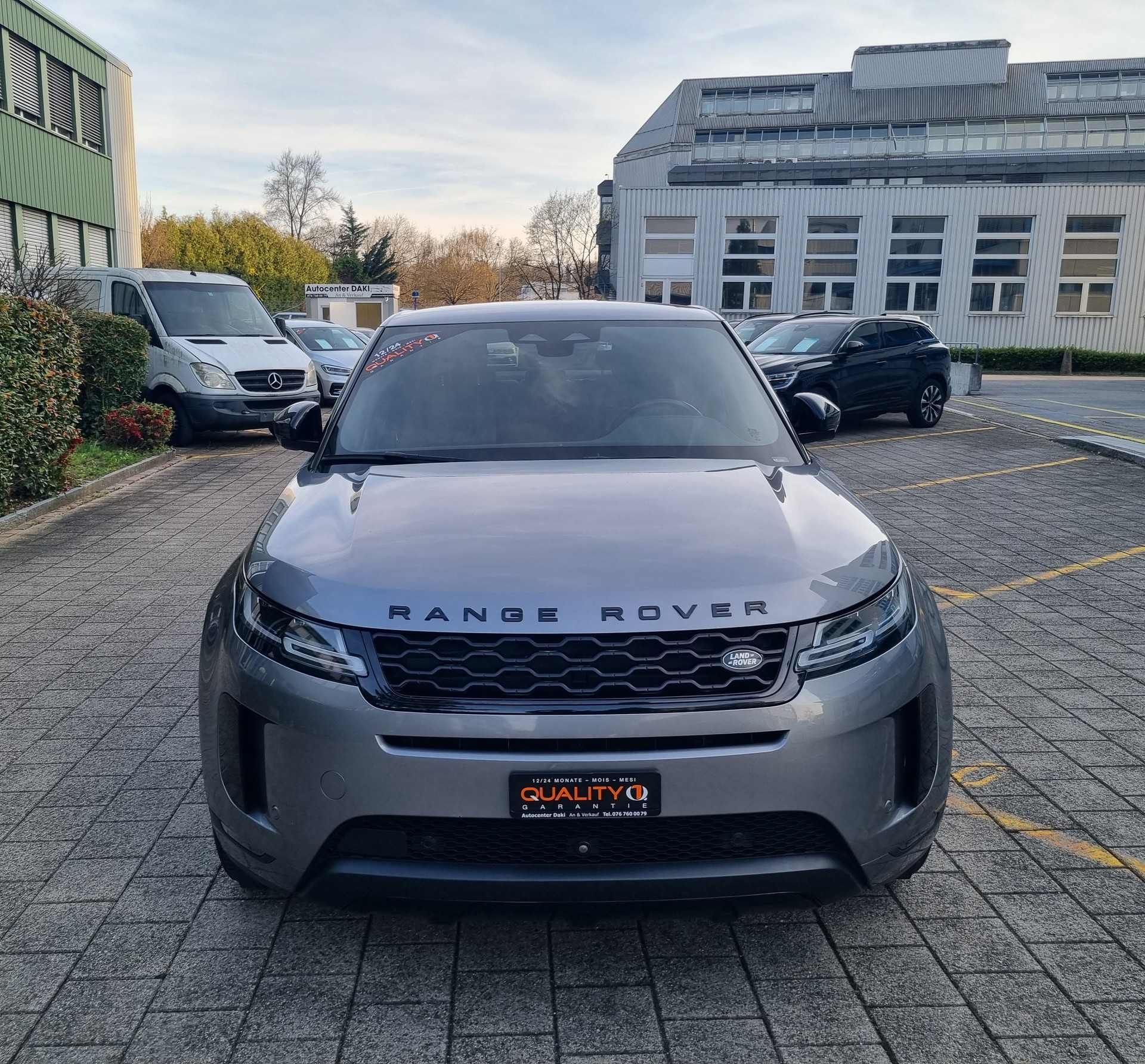 LAND ROVER Range Rover Evoque D 200 MHEV SE AT9-image-1