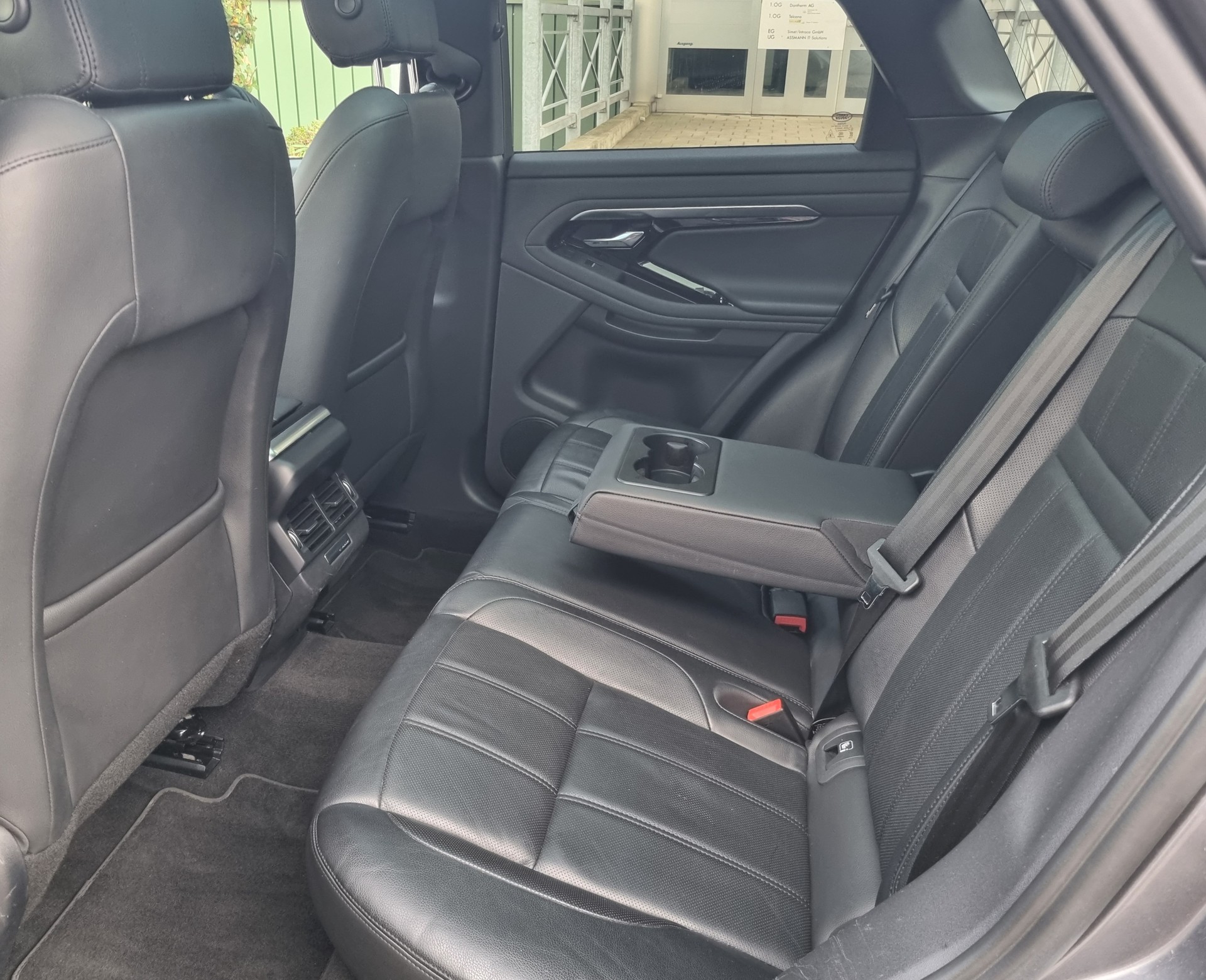 LAND ROVER Range Rover Evoque D 200 MHEV SE AT9-image-11