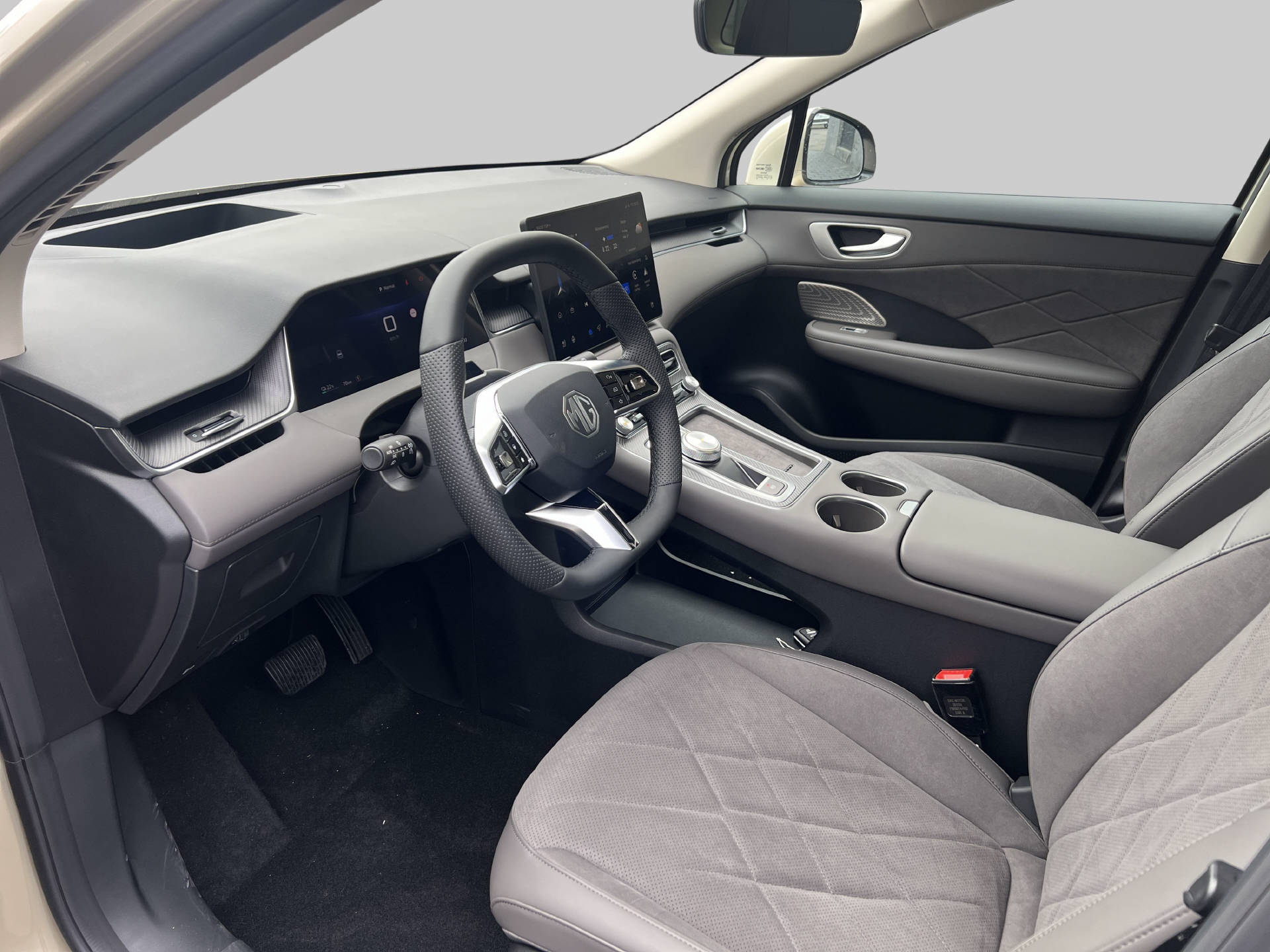 MG S6 EV 77 kWh Luxury 4WD-image-5