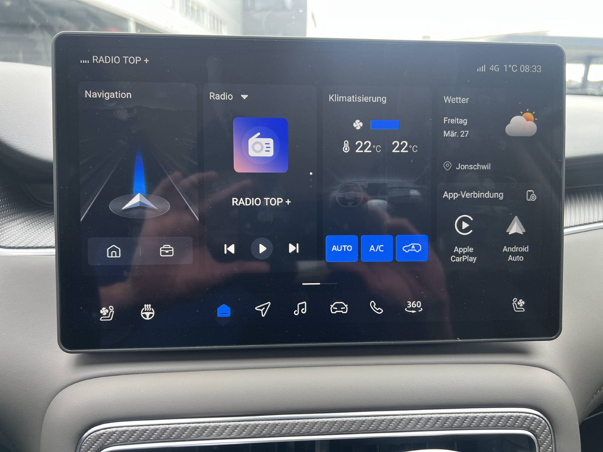 MG S6 EV 77 kWh Luxury 4WD-image-7