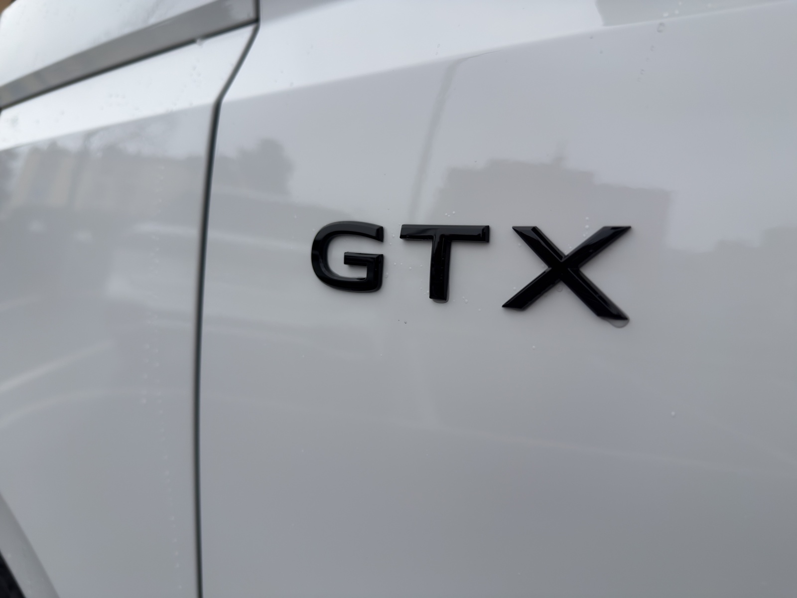 VW ID.Buzz LWB GTX 4 Motion-image-15