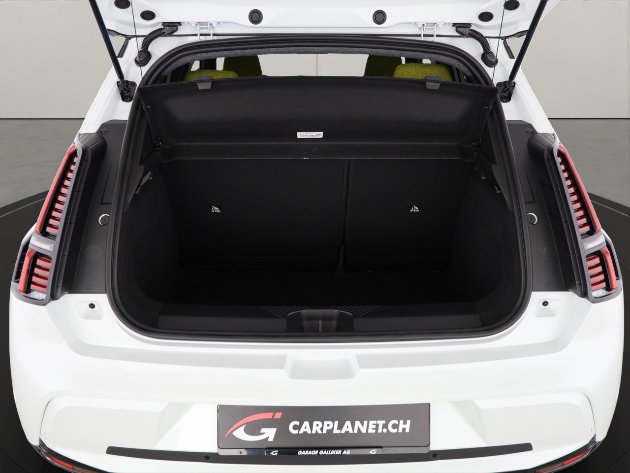 RENAULT R5 E-Tech Comfort Range iconic-image-8