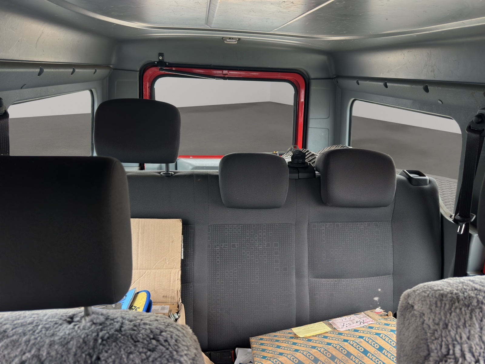 IVECO Massif 3.0 HPT Stationw.-image-16