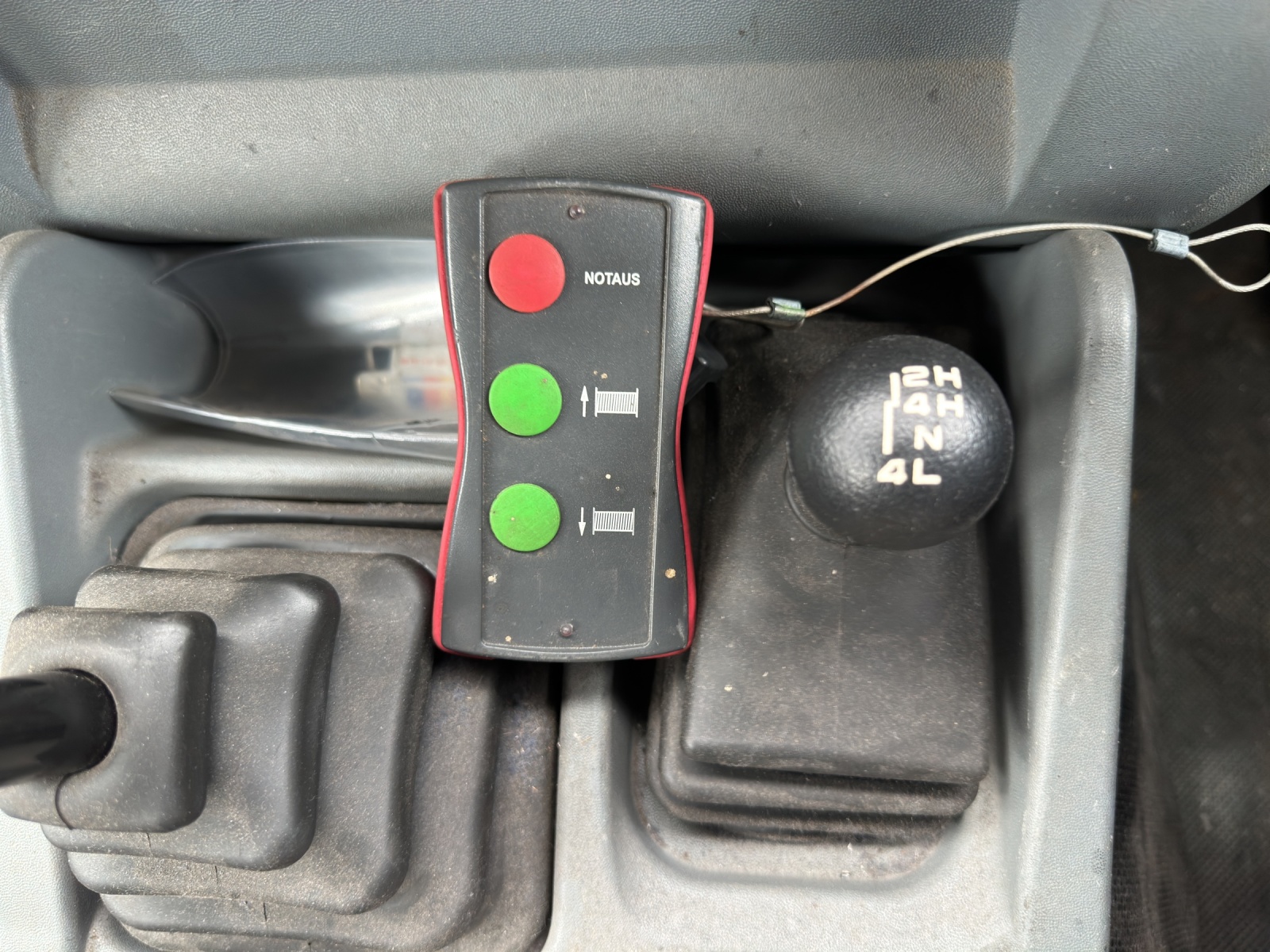 IVECO Massif 3.0 HPT Stationw.-image-14