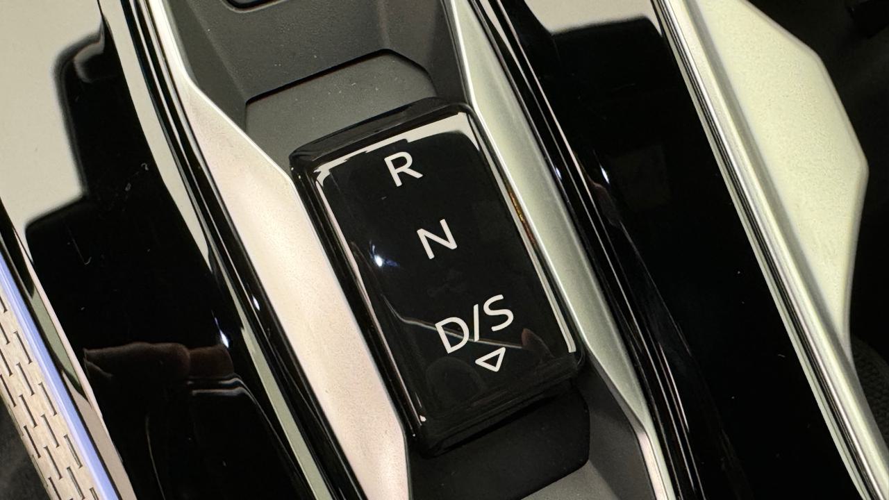 AUDI A6 Avant TDI S line quattro 150 kW S tronic-image-10