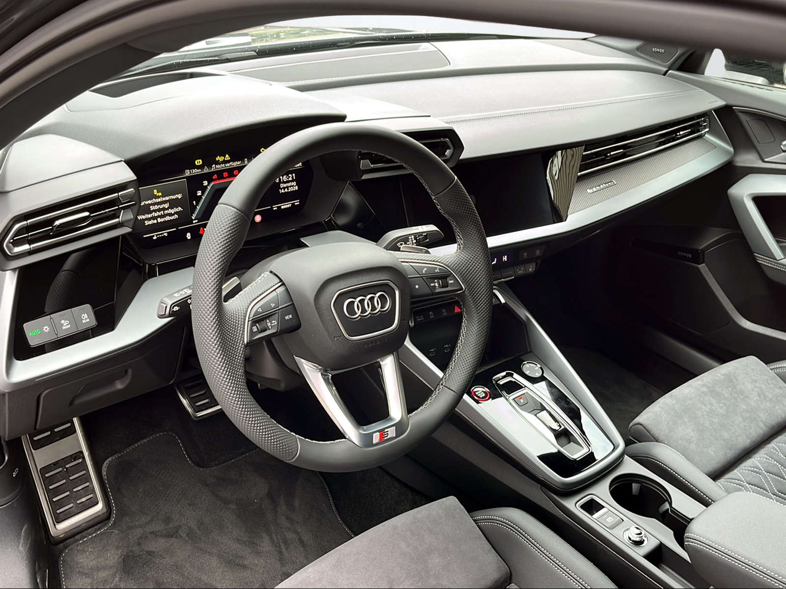 AUDI S3 SB quattro S tronic 2000ccm 333PS/245kW 4 Zylinder TFSI Benzin-image-10