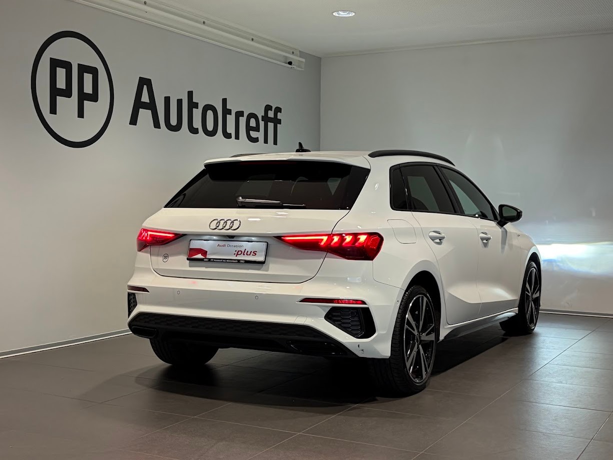 AUDI A3 Sportback 40 TFSI e S line S-tronic-image-14
