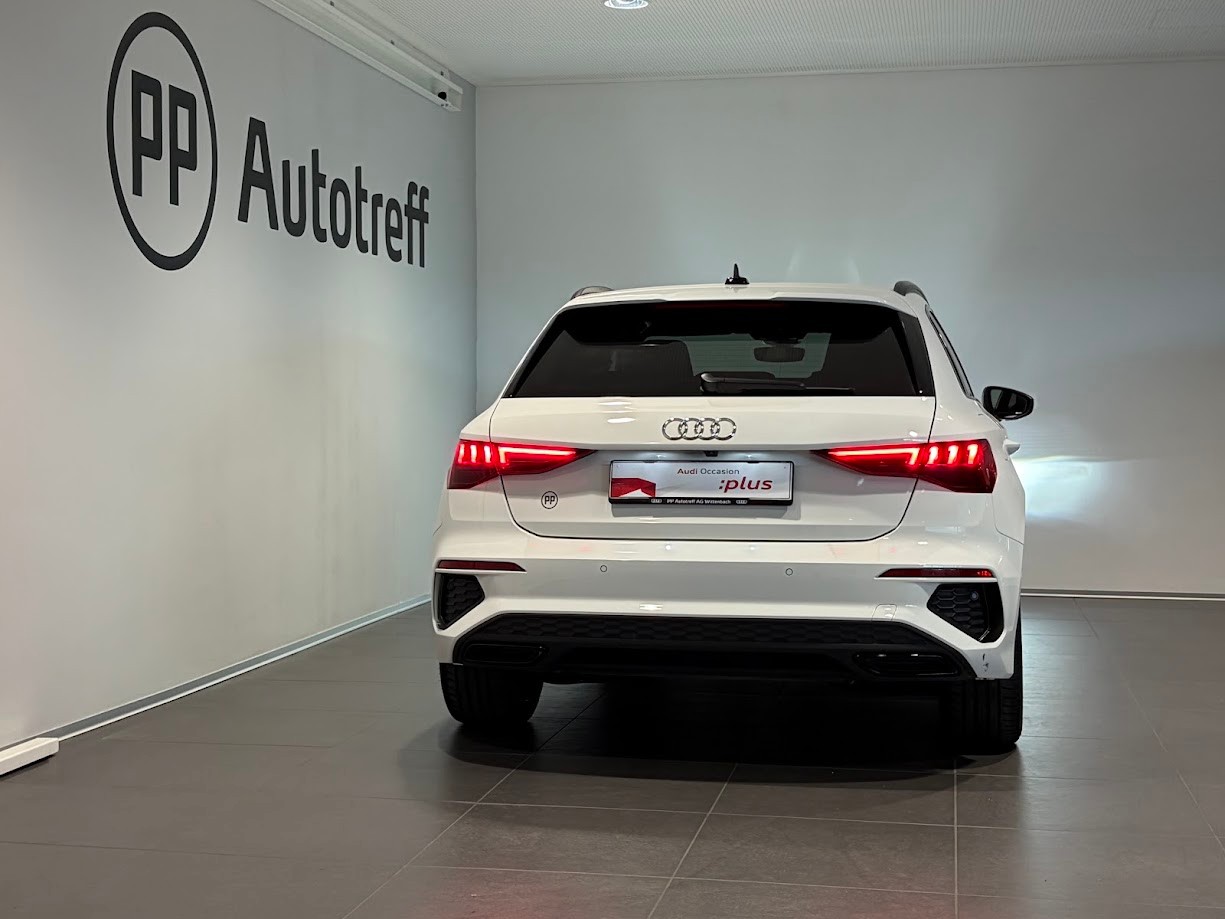 AUDI A3 Sportback 40 TFSI e S line S-tronic-image-13