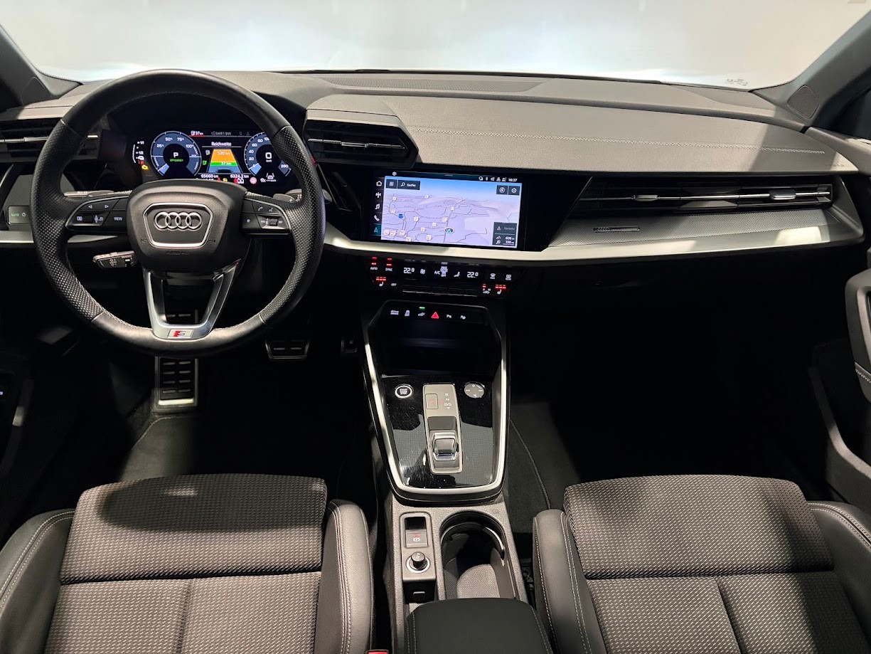 AUDI A3 Sportback 40 TFSI e S line S-tronic-image-11