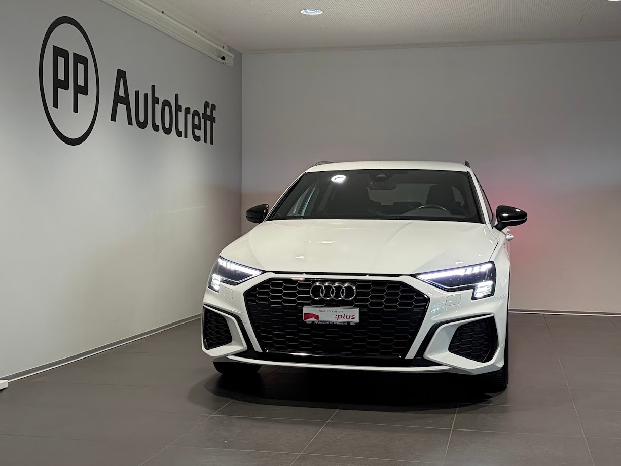 AUDI A3 Sportback 40 TFSI e S line S-tronic-image-0