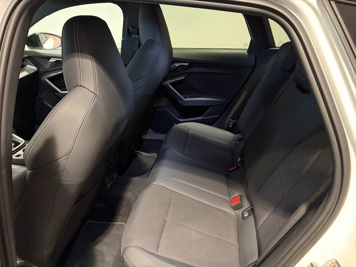 AUDI A3 Sportback 40 TFSI e S line S-tronic-image-3