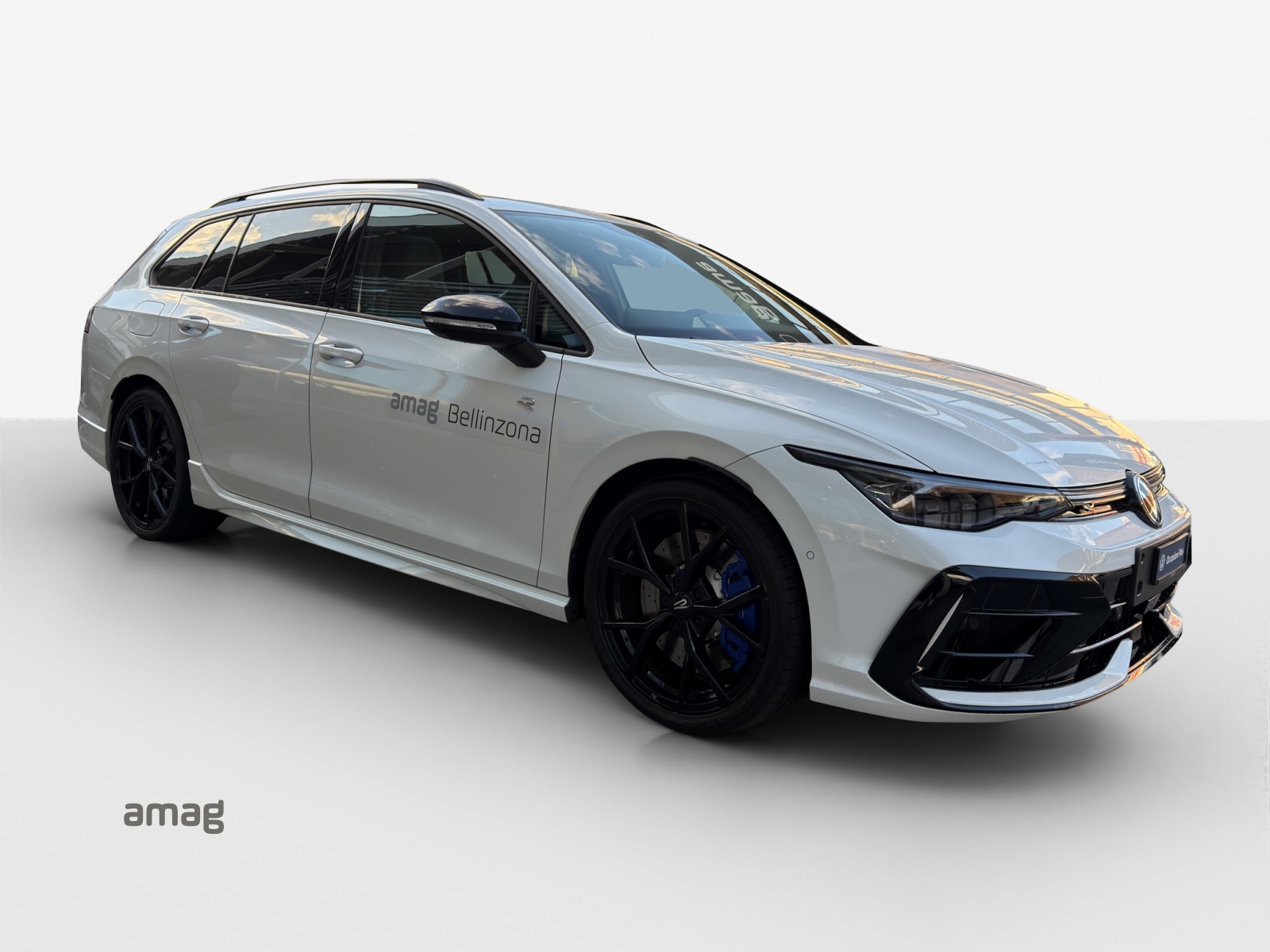 VW Golf Variant 2.0 TSI R DSG 4 Motion-image-5