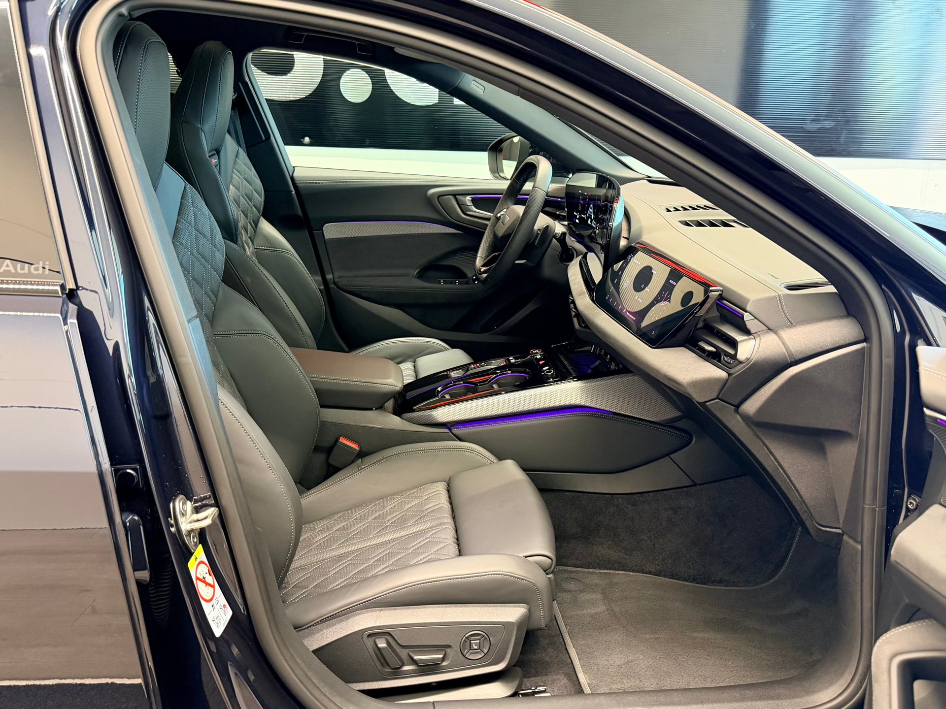 AUDI S5 Avant TFSI quattro S tronic-image-21