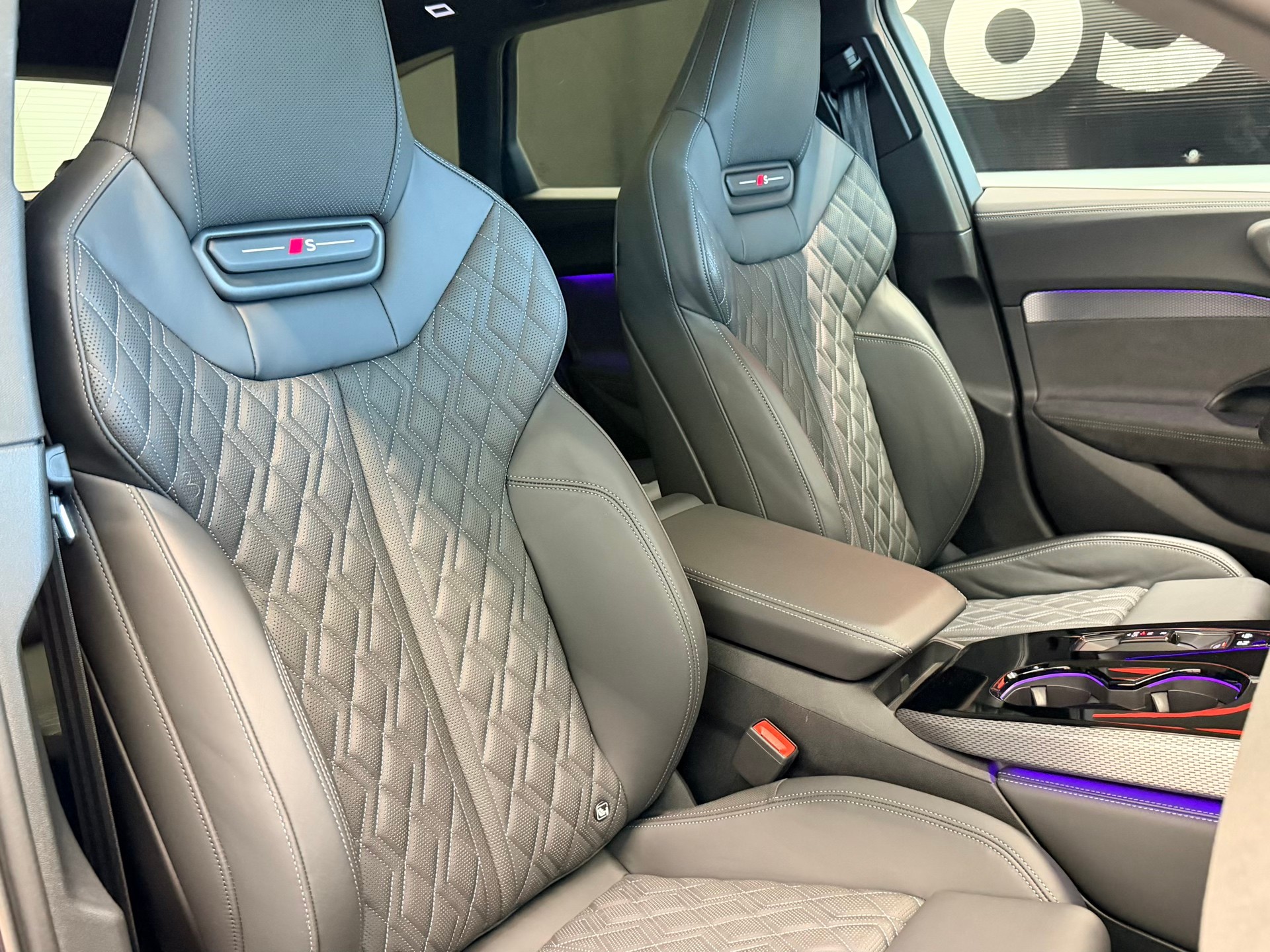 AUDI S5 Avant TFSI quattro S tronic-image-22