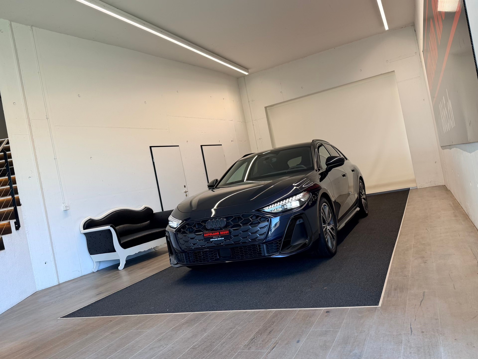 AUDI S5 Avant TFSI quattro S tronic-image-2