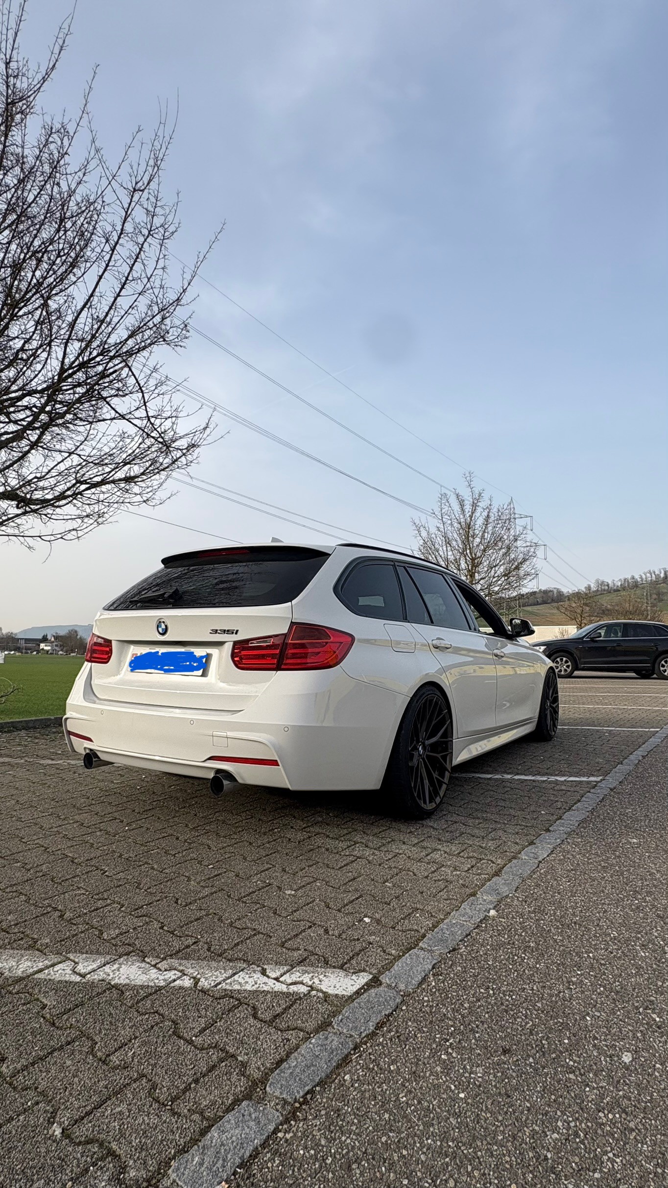 BMW 335i xDrive Touring Sport Line Steptronic-image-1