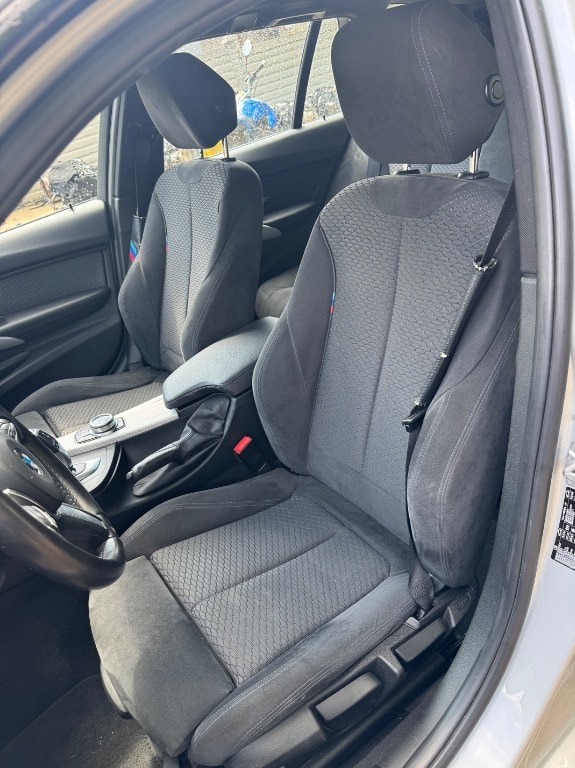BMW 335i xDrive Touring Sport Line Steptronic-image-4