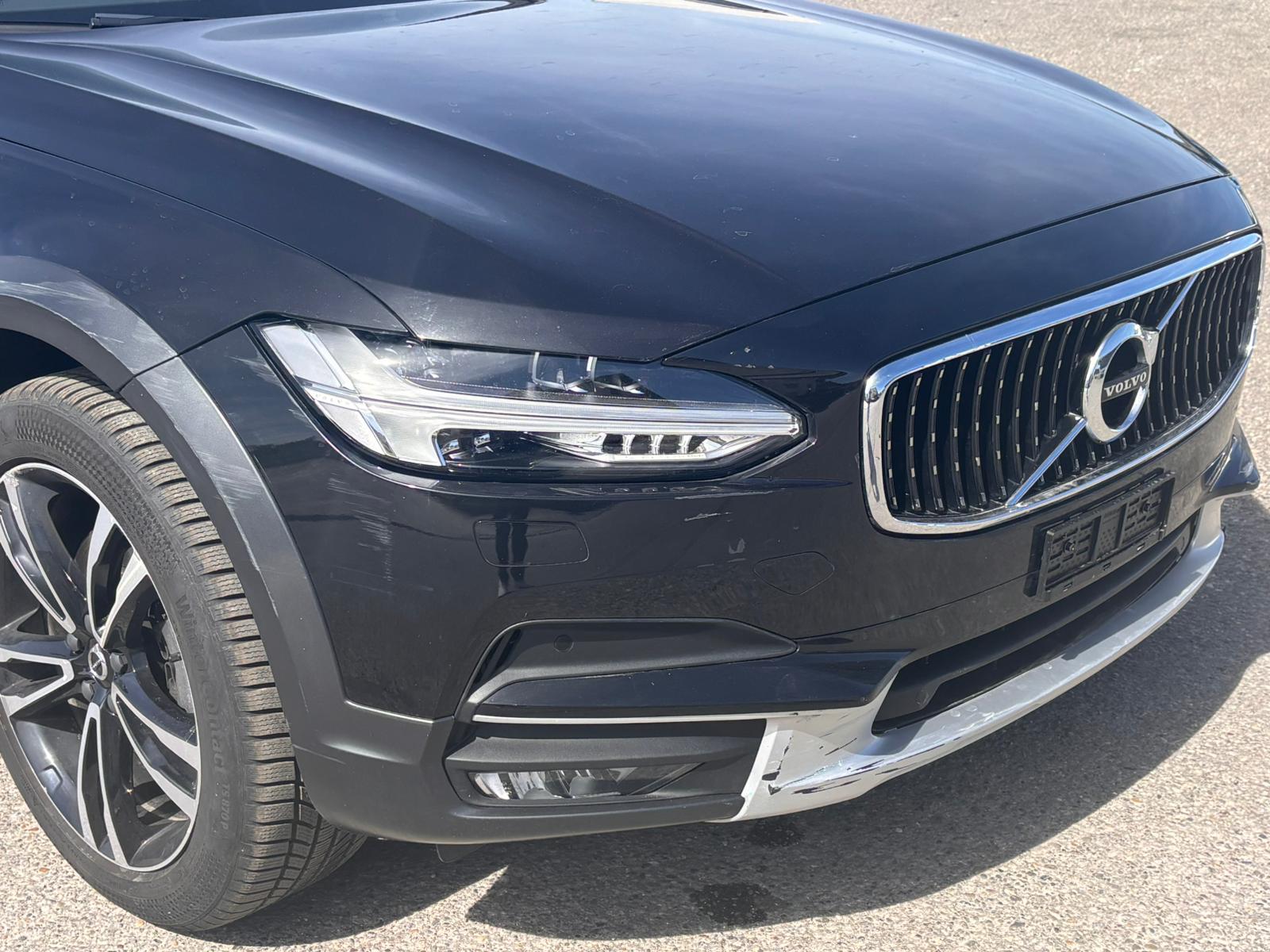 VOLVO V90 Cross Country D4 Pro AWD Geartronic-image-8