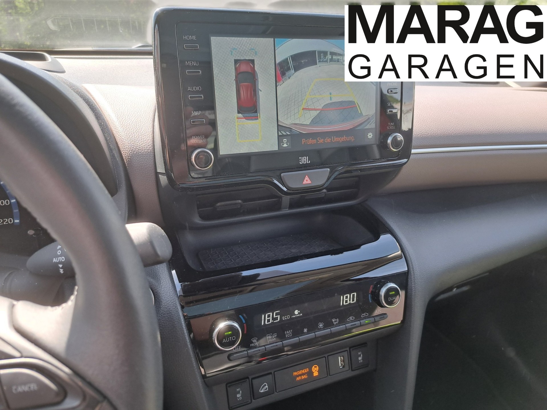 TOYOTA Yaris Cross 1.5 Elegant e-CVT AWDi-image-9