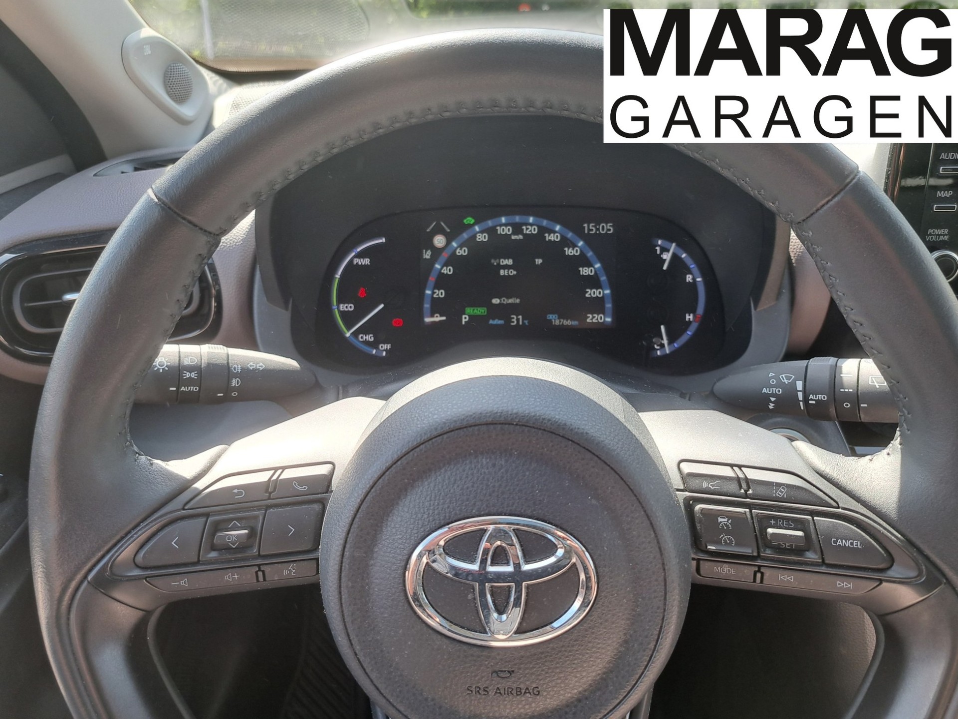 TOYOTA Yaris Cross 1.5 Elegant e-CVT AWDi-image-8