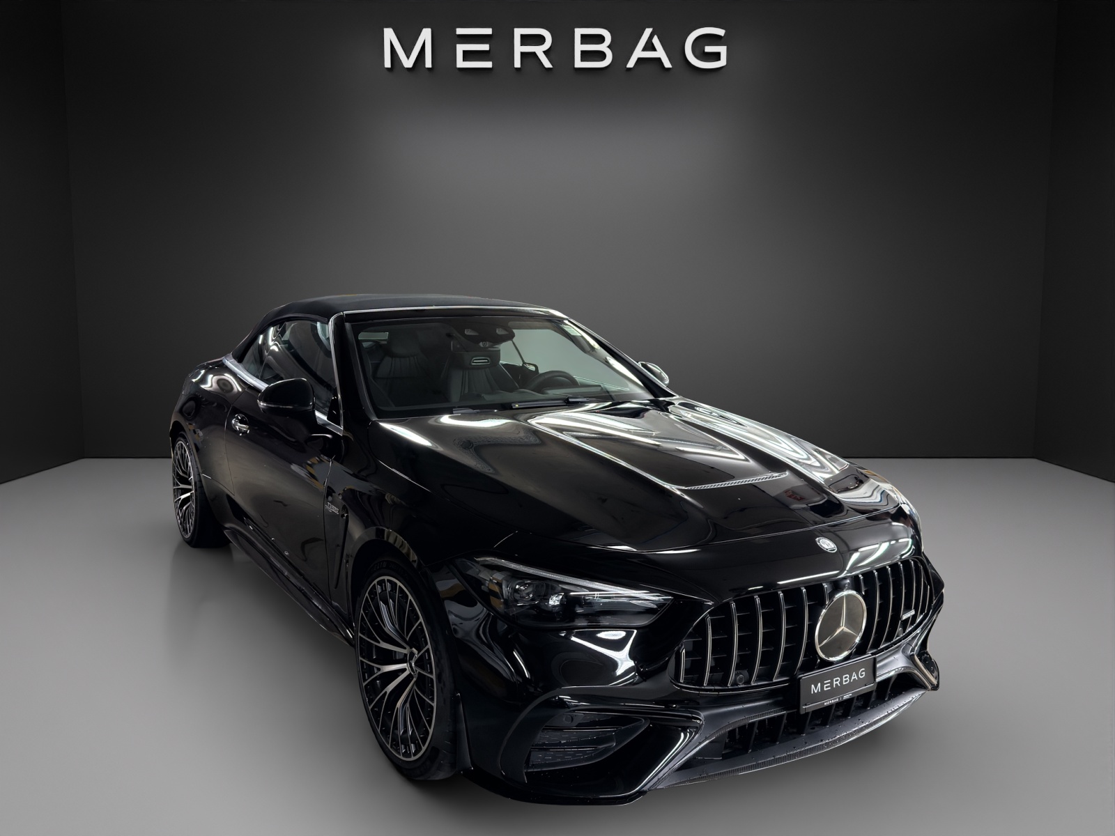 MERCEDES-BENZ CLE AMG 53 Cabrio 4Matic+ 9G-Tronic-image-5