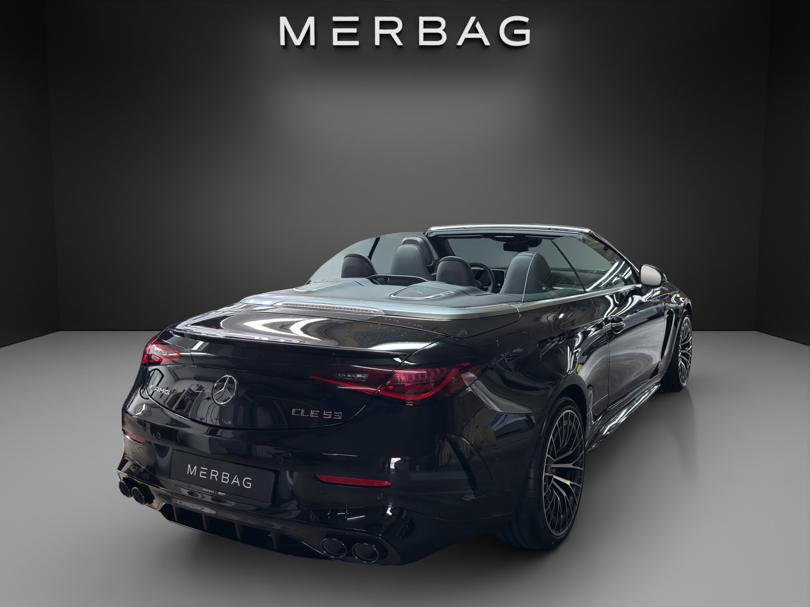 MERCEDES-BENZ CLE AMG 53 Cabrio 4Matic+ 9G-Tronic-image-4