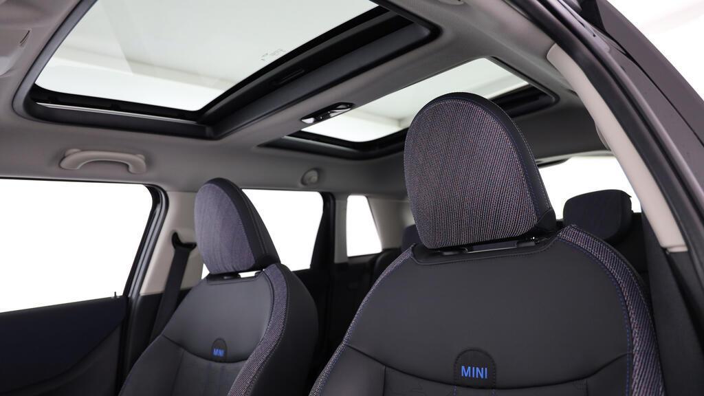 MINI Cooper 5 door S-image-17