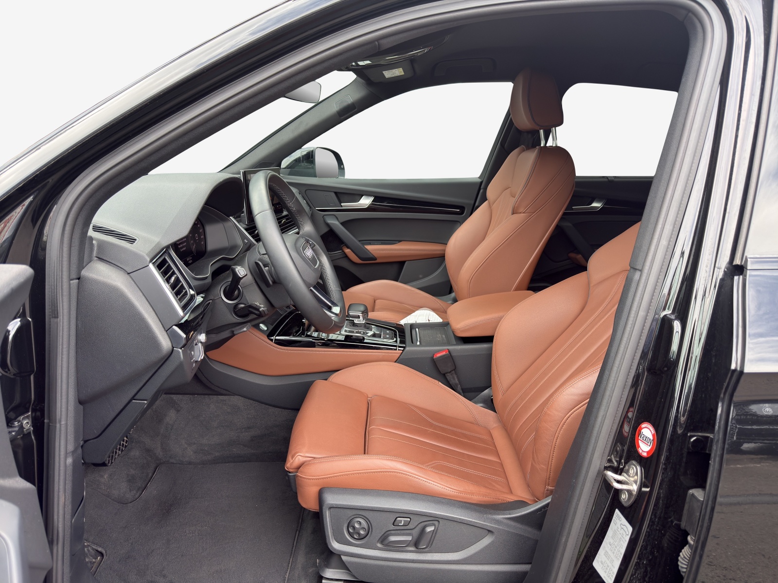 AUDI Q5 50 TFSI e PHEV S line quattro S-tronic-image-8