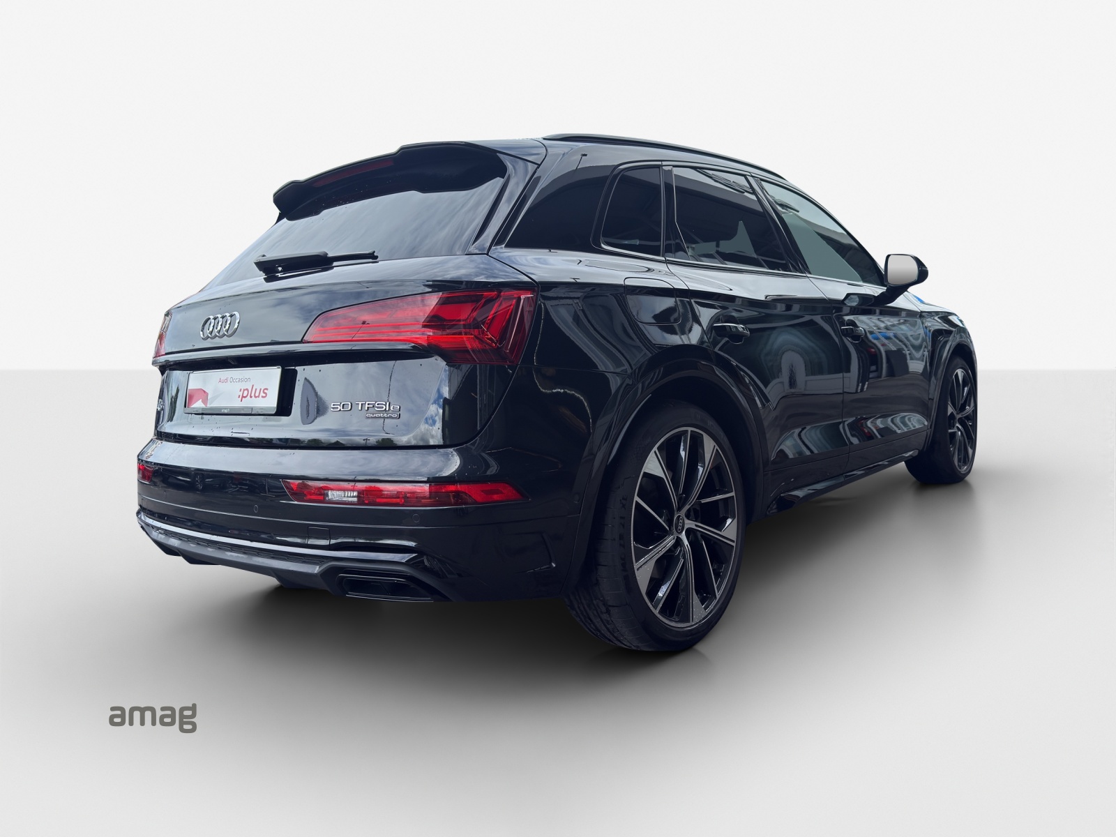 AUDI Q5 50 TFSI e PHEV S line quattro S-tronic-image-5