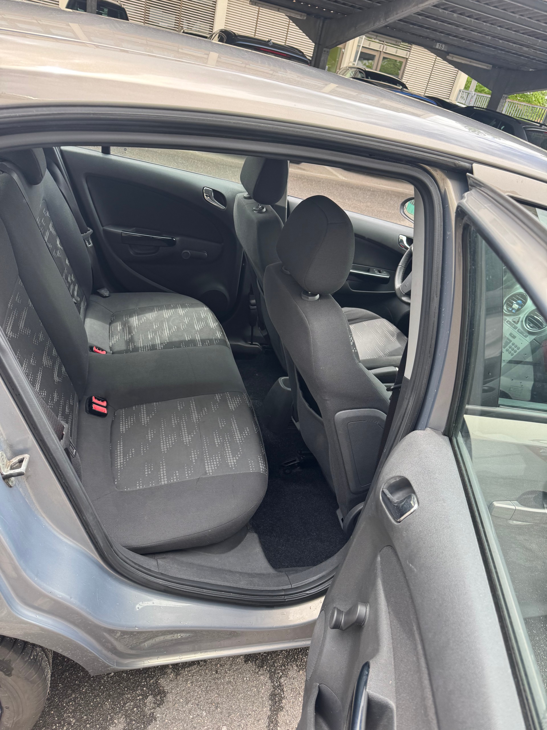OPEL Corsa 1.4 TP Enjoy-image-13