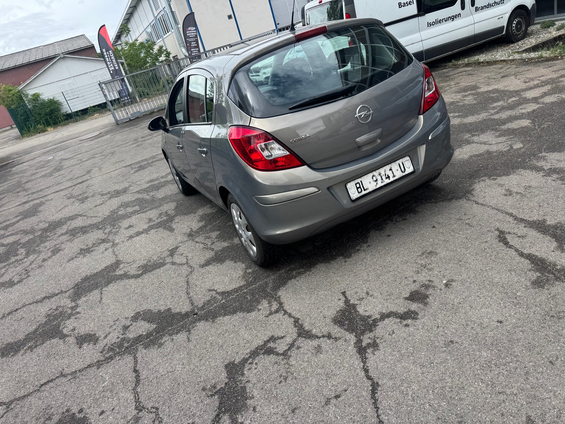 OPEL Corsa 1.4 TP Enjoy-image-12