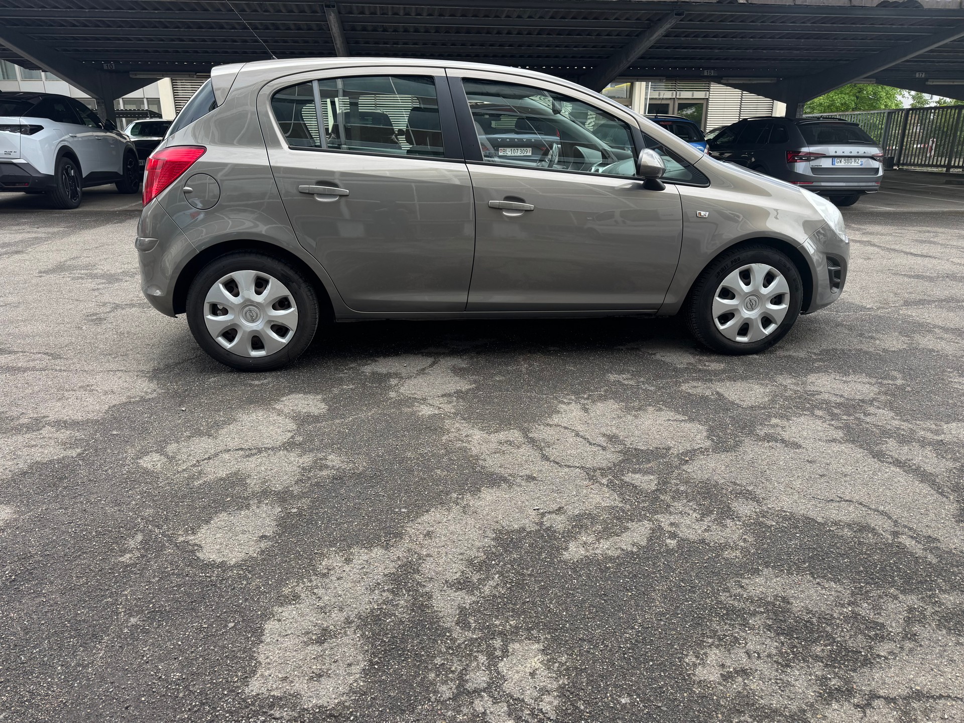 OPEL Corsa 1.4 TP Enjoy-image-8