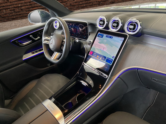 MERCEDES-BENZ GLC 300 d 4M 9G-Tronic-image-14