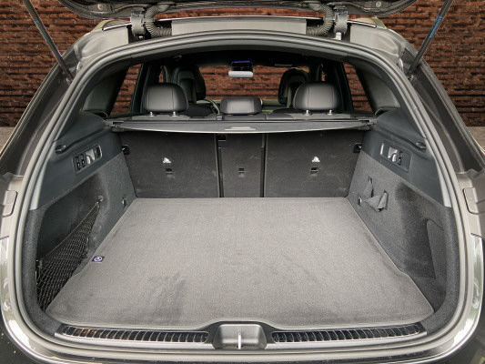 MERCEDES-BENZ GLC 300 d 4M 9G-Tronic-image-7