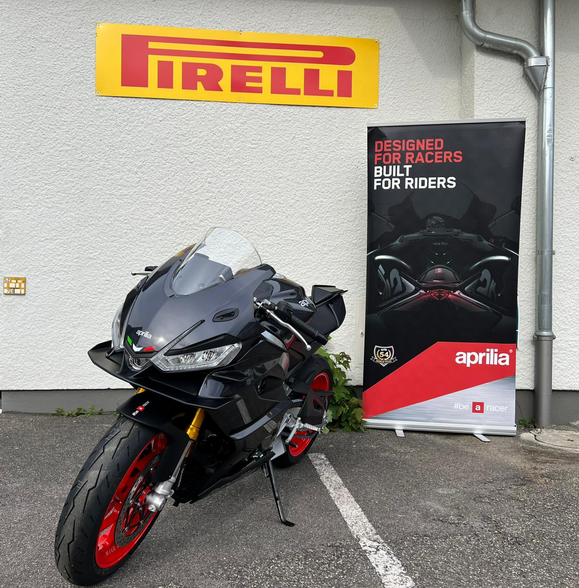 APRILIA RS 660-showroom-element-1