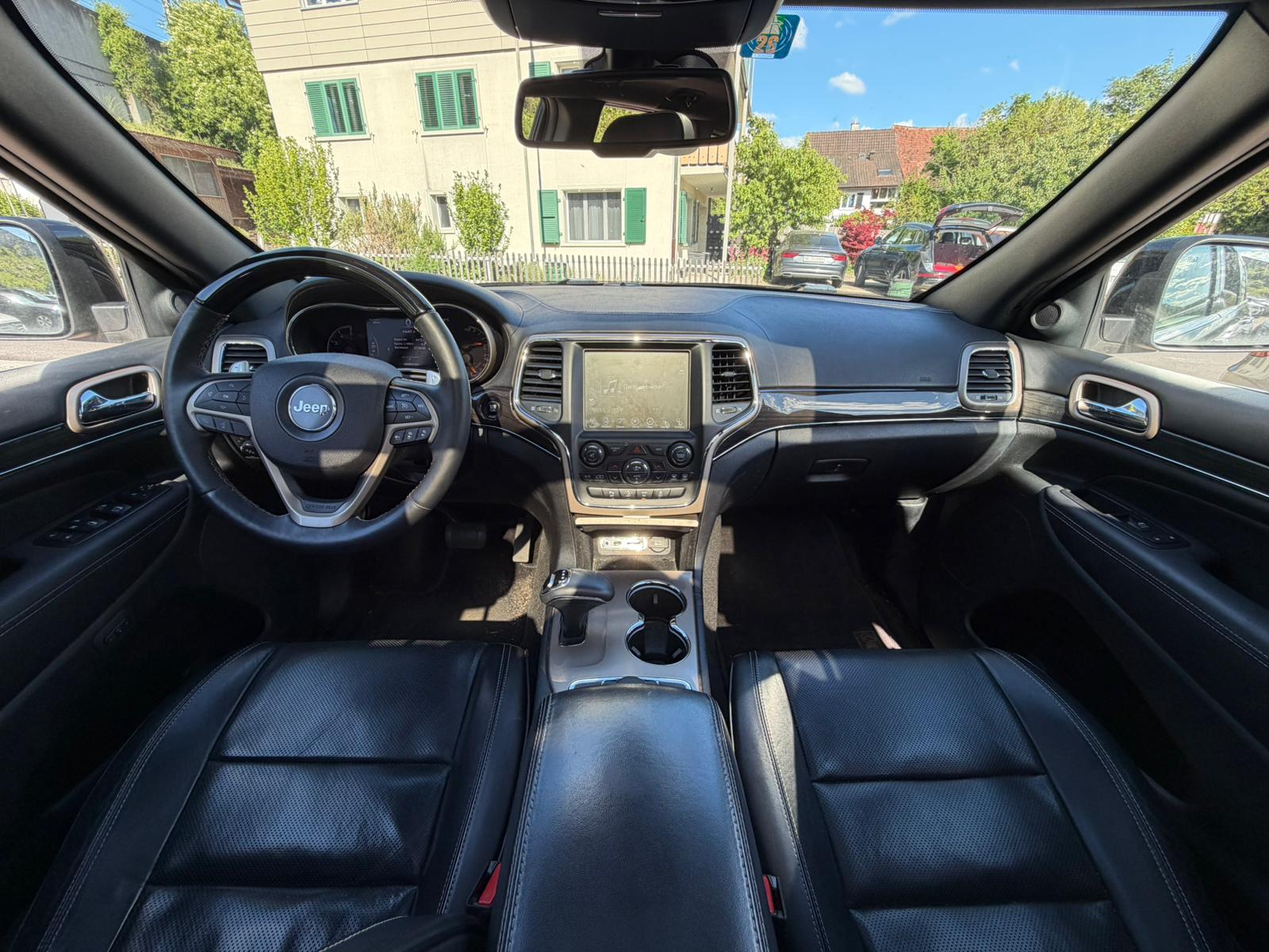 JEEP Grand Cherokee 3.0 CRD Overland Automatic-image-19