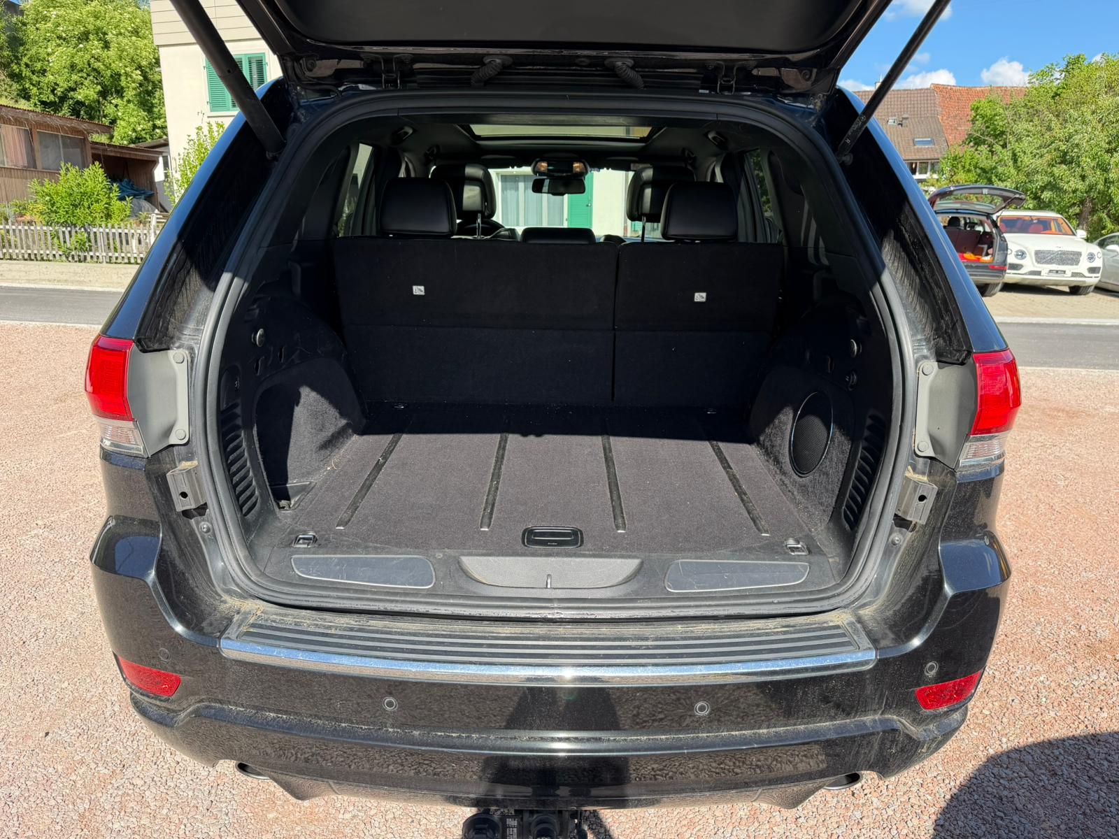 JEEP Grand Cherokee 3.0 CRD Overland Automatic-image-12