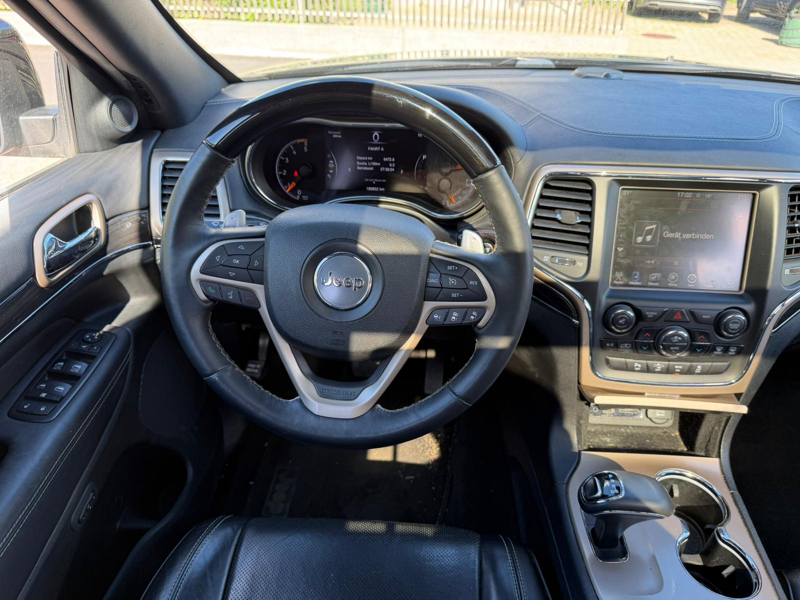 JEEP Grand Cherokee 3.0 CRD Overland Automatic-image-20