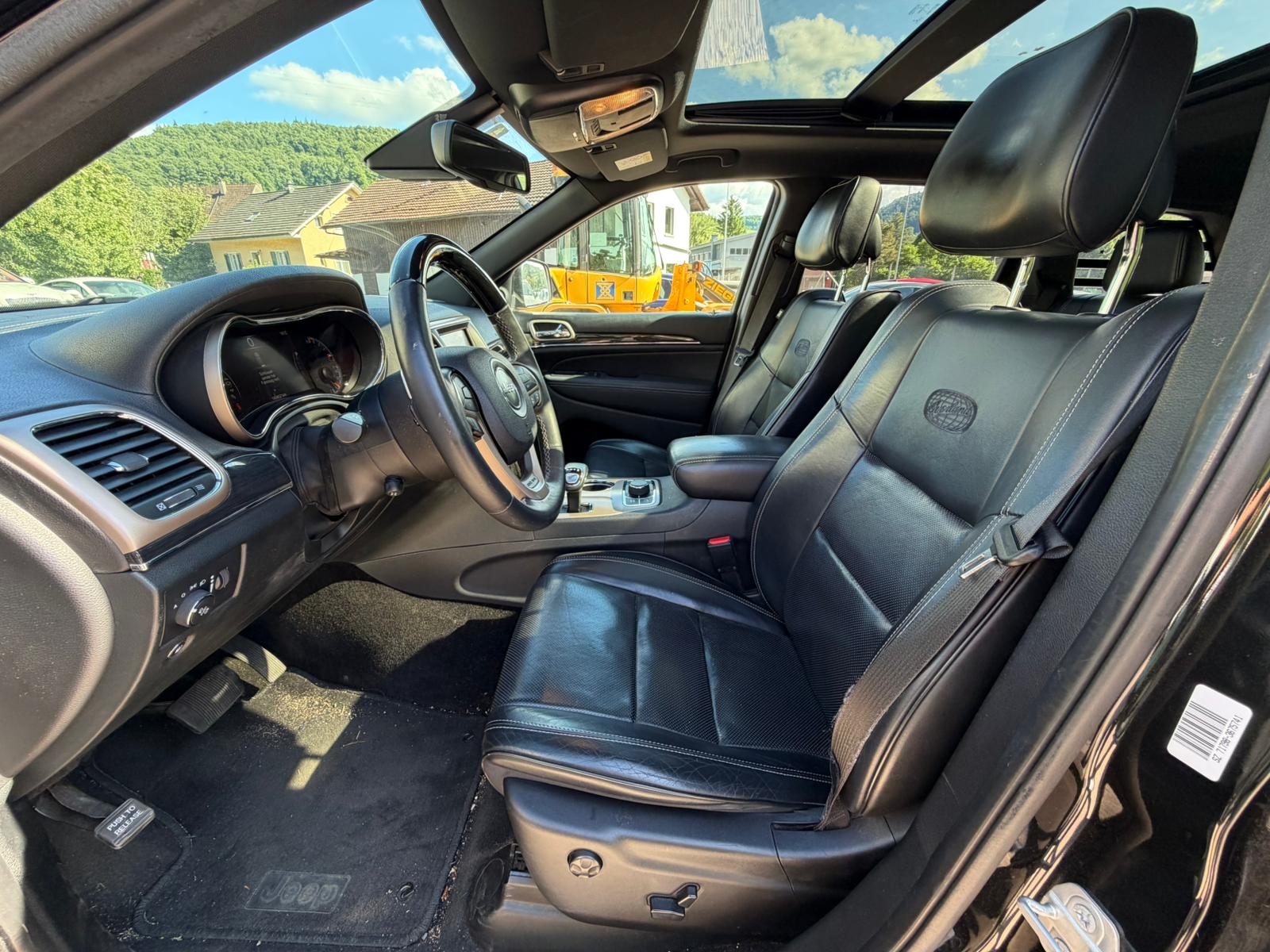 JEEP Grand Cherokee 3.0 CRD Overland Automatic-image-9