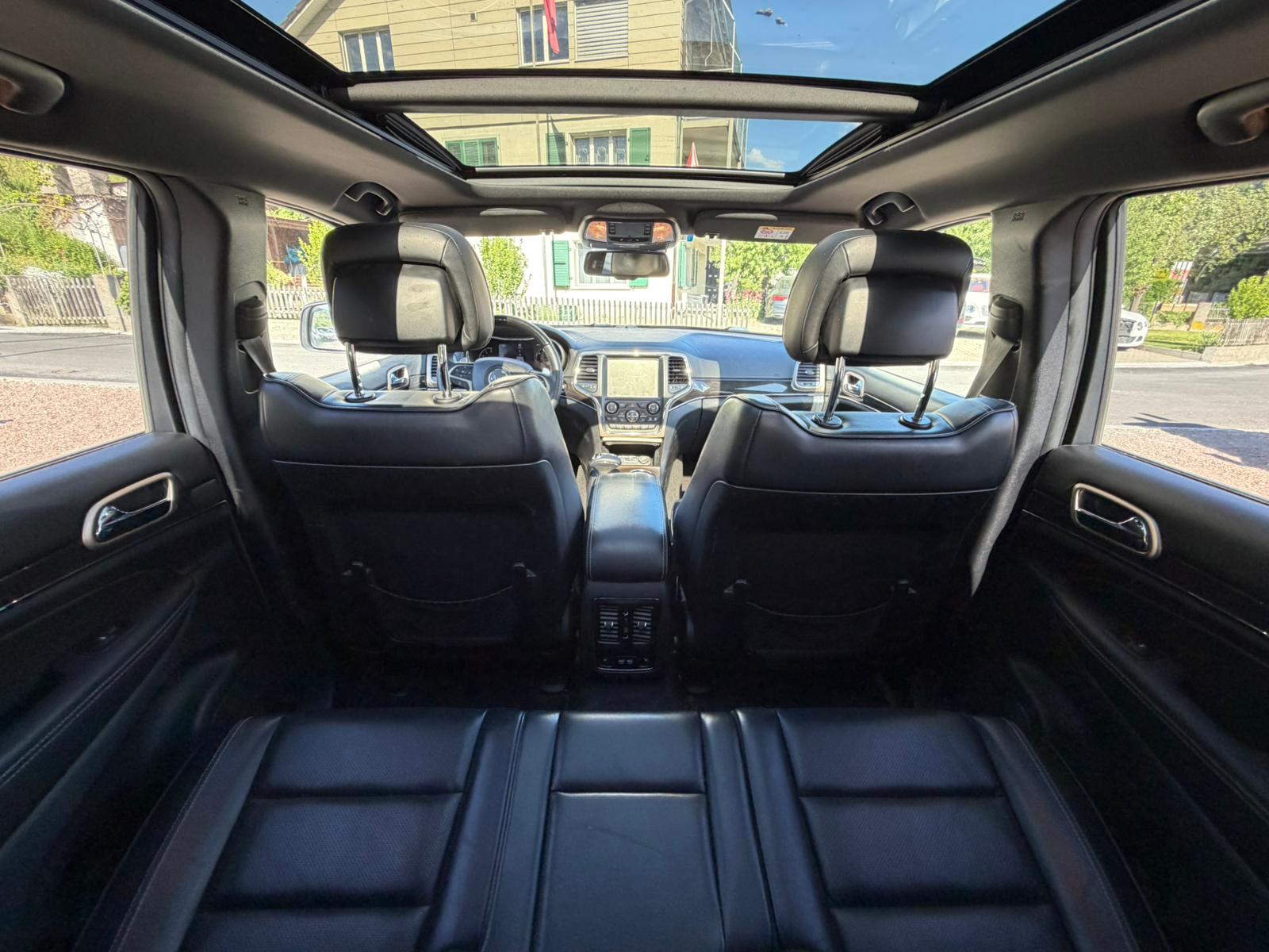 JEEP Grand Cherokee 3.0 CRD Overland Automatic-image-18