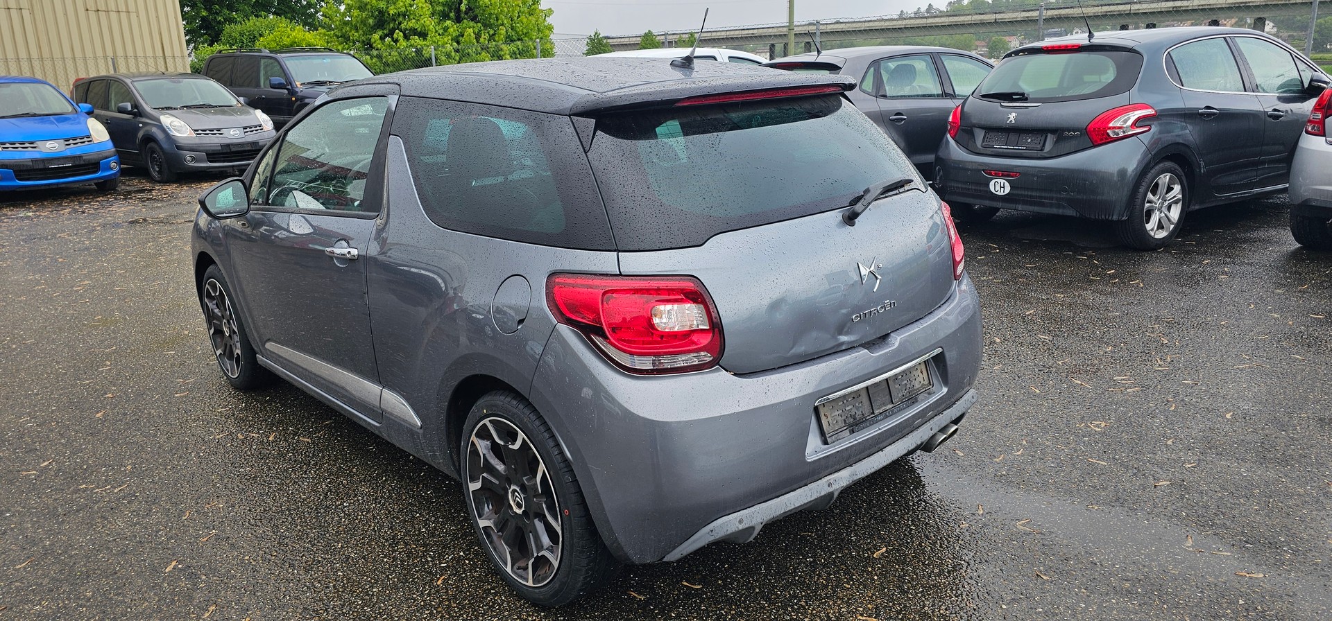 DS AUTOMOBILES DS3 1.6 16V HDi Sport Chic-image-2