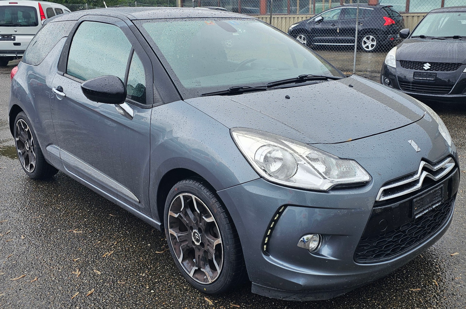 DS AUTOMOBILES DS3 1.6 16V HDi Sport Chic-image-4